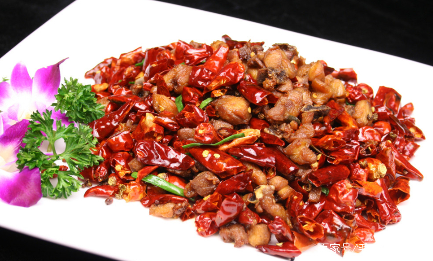 《精灵宝可梦:太阳/月亮》传说级宝可梦宣传CG公布‘bsports必一运动’(图3) 必一运动